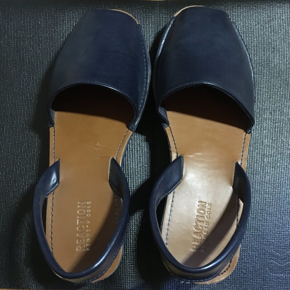 Kenneth Cole Reaction Navy Sandals -  Size 10M